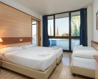 Hotel Centro Turistico Gardesano - Bussolengo - Bedroom