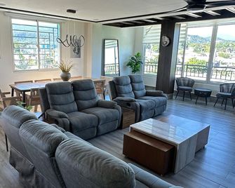 Fantastic 3-bedroom apartment in Barahona - Barahona - Salon