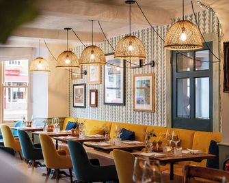 The Bull Hotel - Bridport - Restaurante