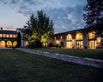 Agriturismo Corte Ruffoni - Zevio - Gebäude