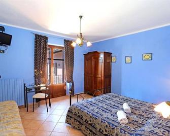 Room-agriturismo Al Brich Breakfast Doub - Albaretto della Torre - Bedroom