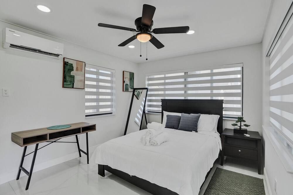 Serene Suite Near Aventura - אייבס אסטייטס - חדר שינה