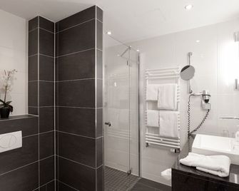 Hotel am See - Salzgitter - Baño