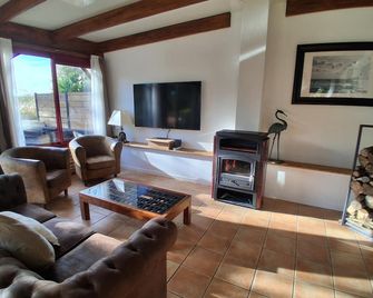 Domaine de l'Ermitage - Rue - Living room