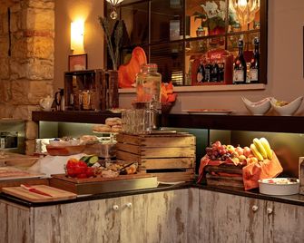 Hotel Chvalská Tvrz - Praha (Prague) - Buffet