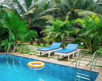 White Truffle Resort, Arambol - Арамбол - Басейн