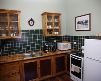 Burra Railway Station Bed and Breakfast - Burra - Cocina