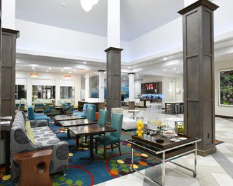 Hilton Garden Inn Jacksonville - ג'קסונוויל - לובי