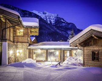 Verwöhnhotel Kristall - Pertisau - Building