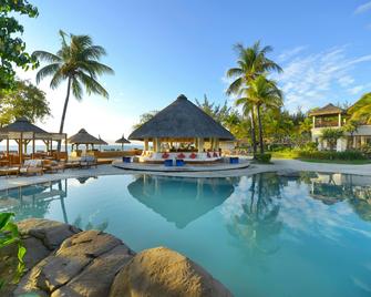 هيلتون موريشيوس ريزورت آند سبا - فليك إن فلاك - حوض السباحة