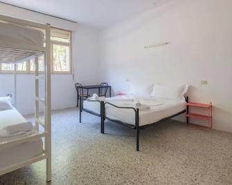 Meet Hostel Cervia - Cervia - Habitación