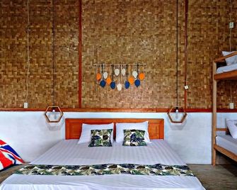 Cianjur Paddies Hostel - Cianjur - Habitación