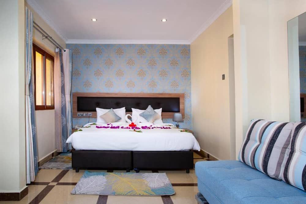 West Lerruat Hotel thumbnail 3