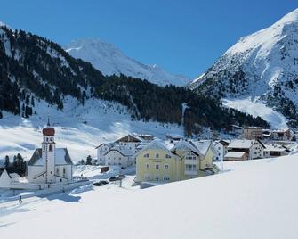 Flat in Längenfeld near the ski area - Längenfeld - Außenansicht