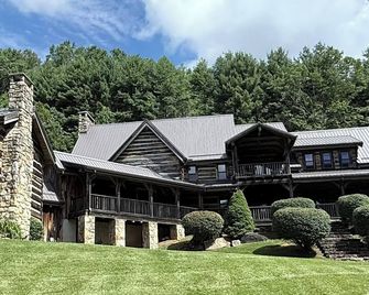 Altamont Lodge - Newland - Edificio