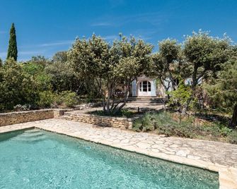 Quiet vacation home with pool and fireplace - 701 JOU - Joucas - Pool