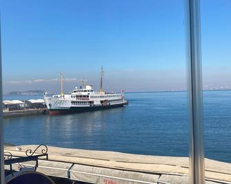 By Sukru Hotel - Büyükada - Balcon