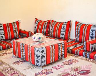 Heritage Hostel Muscat - Muscat - Living room