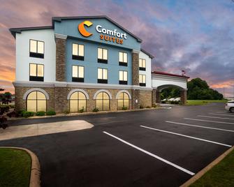 Comfort Suites Jackson I-40 - Jackson - Gebäude