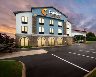 Comfort Suites Jackson I-40 - ג'קסון - בניין
