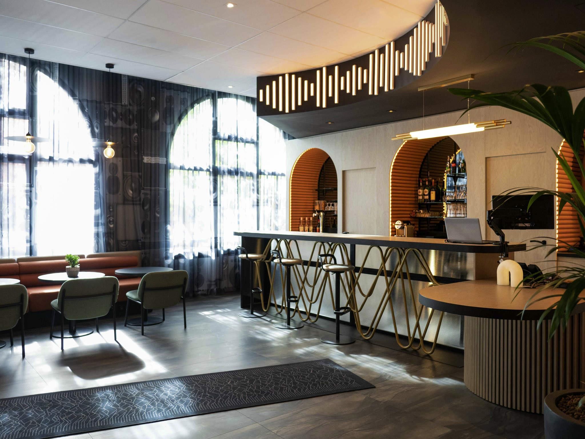 ibis Styles Paris Porte de Versailles - Mairie d'Issy - Issy-les-Moulineaux - Bar