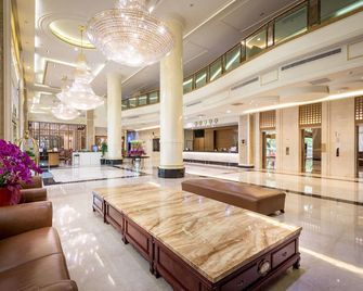 Royal Chiayi Hotel - צ'יאי - לובי