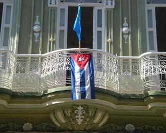 Casa Colonial Asturias - La Habana - Edificio
