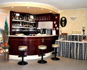 J Hotel - Orbassano - Bar