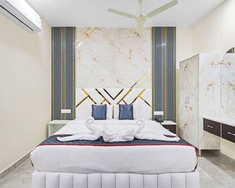 Hotel Sky Land - Khammam - Bedroom