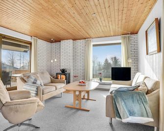 3 Bedroom Cozy Home In Aabenraa - Sønderborg