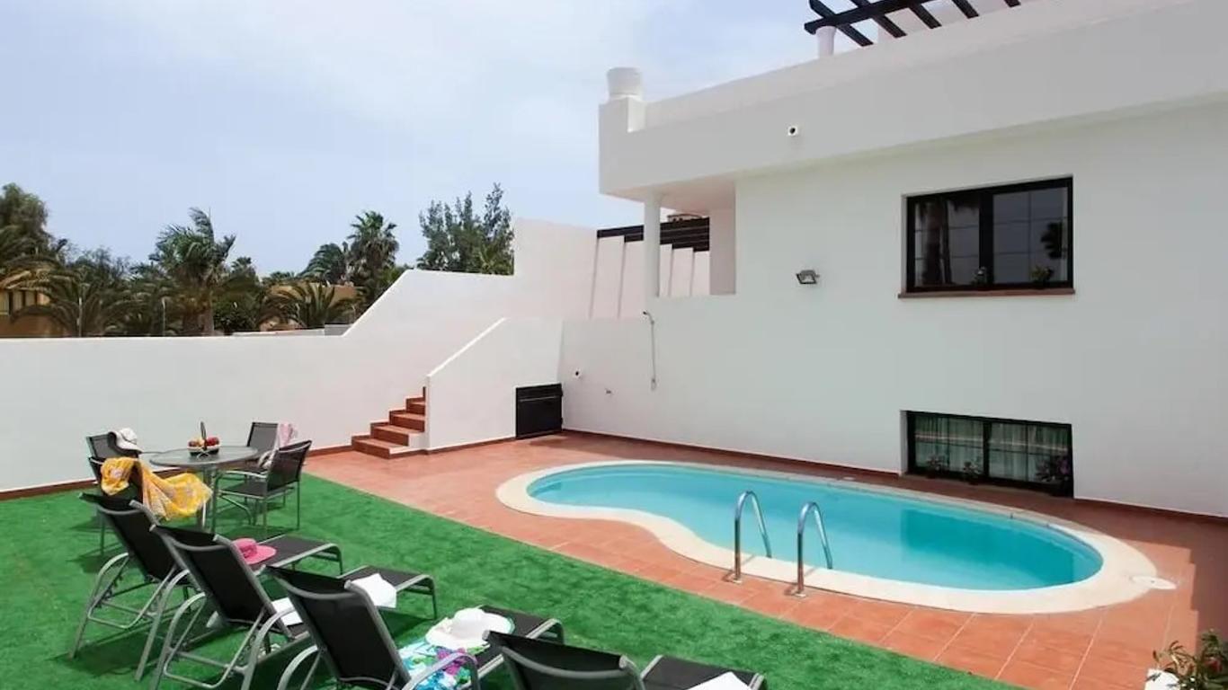 Bhavana Surf House