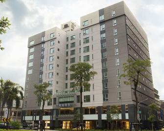 Urban Hotel 33 - Kaohsiung City - Building