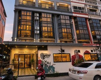Happy Room 3 - Pattaya - Building