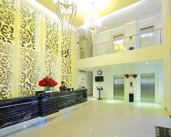 Hw Hotel Padang - Padang - Lobby