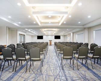 Holiday Inn Express & Suites Tampa Stadium - Airport Area By IHG - Tampa - Sala de reuniones