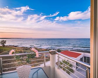 Laplaya Beach - Mália - Balkon