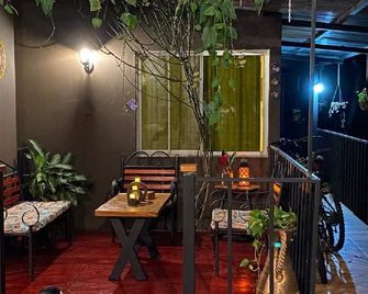 Nueva Villa Paraíso Four Villas - Capulín - Restaurante