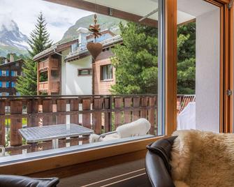 Jolimont Apartments - Zermatt - Balkon
