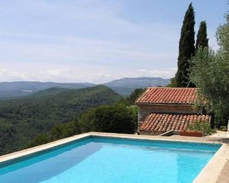 Provencal cabanon with private pool for couples - Saint-Cézaire-sur-Siagne - Piscina