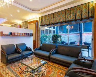Alanya Beach Hotel - Alanya - Sala d'estar
