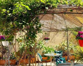 Bed and Breakfast Rosangela - טאורמינה - פטיו