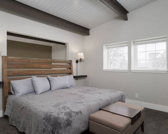 Beautiful & Modern 1-Bedroom Apartment In The Heart Of Ellicottville! - Ellicottville - Habitación