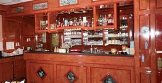 Garni Hotel Vier Jahreszeiten - Rösrath - Bar