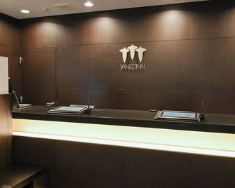 Sanco Inn Nagoya Fushimi - Nagoya - Front desk