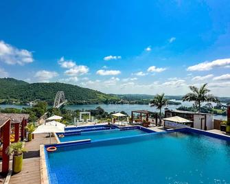 Bridgeview Resort - Akosombo - Pool