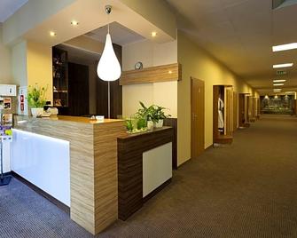 Hotel Polonez - Krakow - Front desk