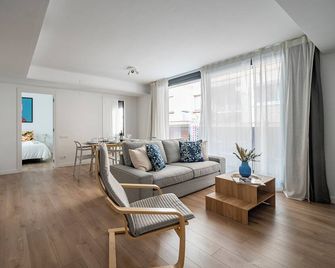 Habitat Apartments Teatre - L'Hospitalet de Llobregat - Living room