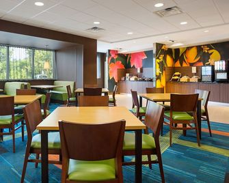Fairfield Inn and Suites by Marriott Belle Vernon - Belle Vernon - Restaurant