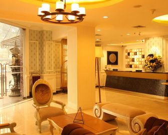 Capital O 1128 Hotel Imara - Palembang - Resepsiyon