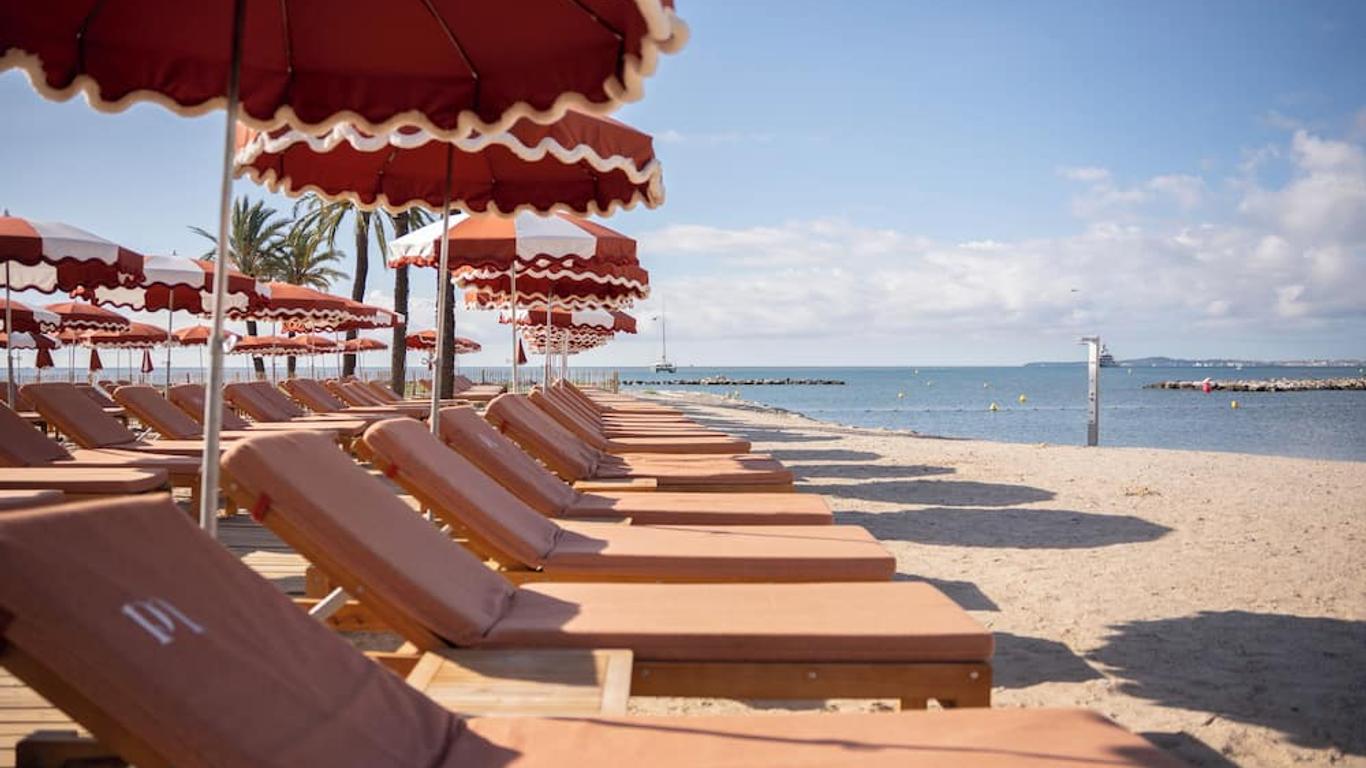 โรงแรม ฮอลิเดย์ อินน์ ไนซ์-พอร์ต แซงต์ โลรองต์ บาย IHG